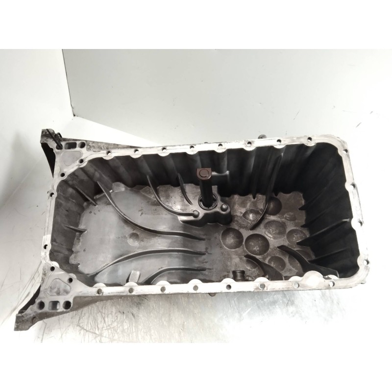 Recambio de carter para mercedes sprinterii caja cerrada (desde 01.06) 2.1 cdi cat referencia OEM IAM A6460142302  