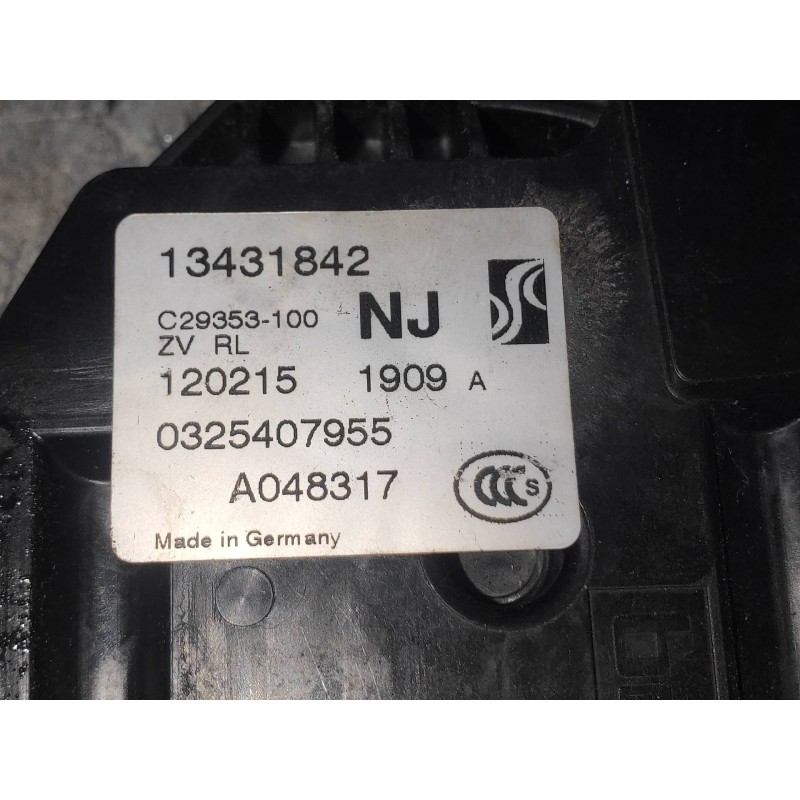 Recambio de motor cierre centralizado trasero izquierdo para opel corsa e color edition ecoflex referencia OEM IAM 13431842  