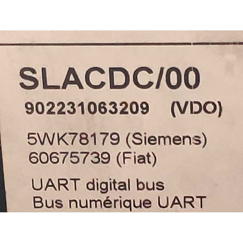 Recambio de sistema audio / radio cd para lancia thesis (115) 3.0 v6 24v cae emblema referencia OEM IAM 5WK78179 60675739 