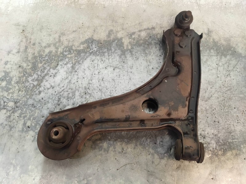 Recambio de brazo suspension inferior delantero izquierdo para daewoo lacetti se referencia OEM IAM   