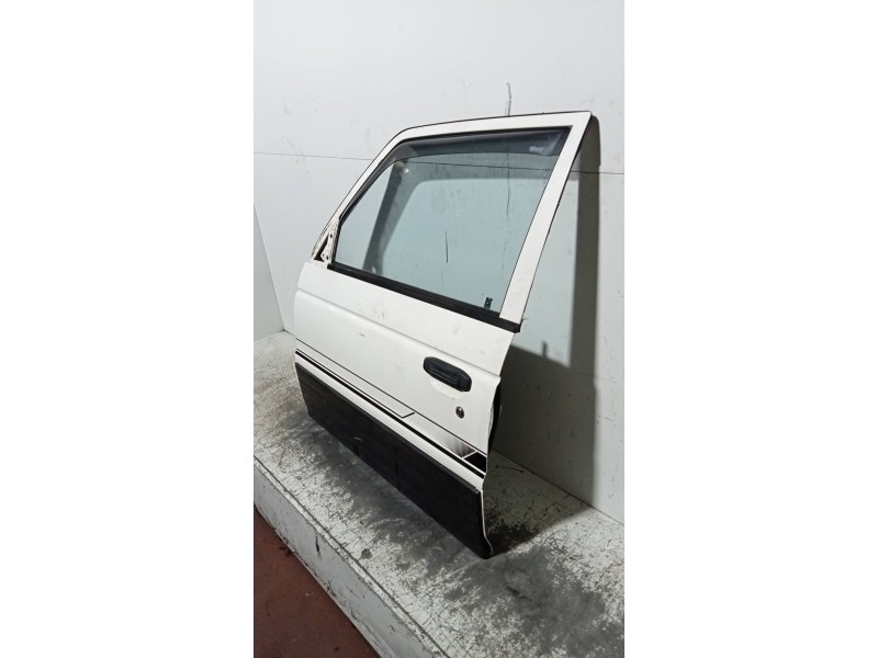 Recambio de puerta delantera izquierda para mitsubishi montero (v20/v40) 2500 td gl (2-ptas.) referencia OEM IAM   3P