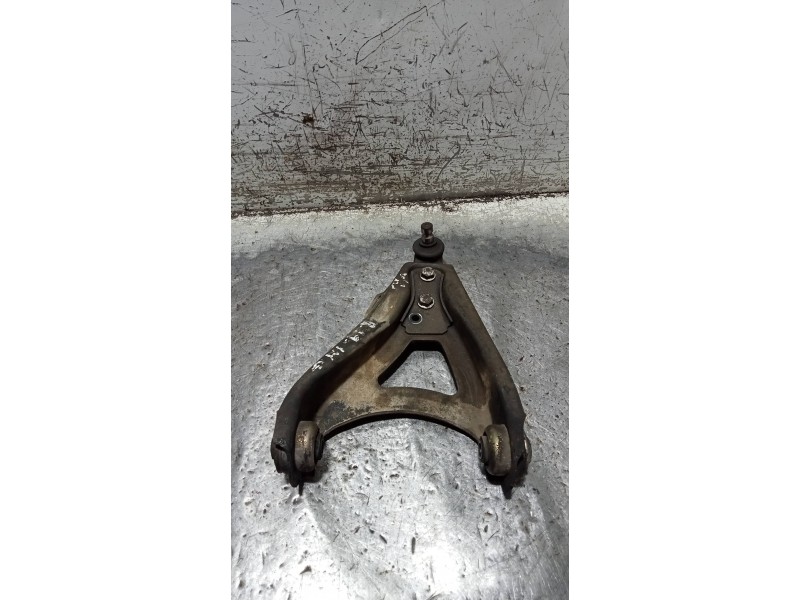 Recambio de brazo suspension inferior delantero izquierdo para renault 19 (b/c/l53) 1.4 referencia OEM IAM   