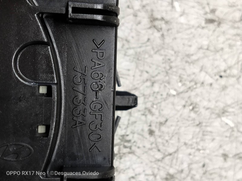 Recambio de mando limpia para kia picanto 1.1 ex referencia OEM IAM 75733A  