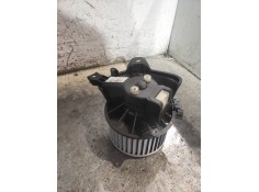 Recambio de motor calefaccion para opel corsa e color edition ecoflex referencia OEM IAM 13335075  