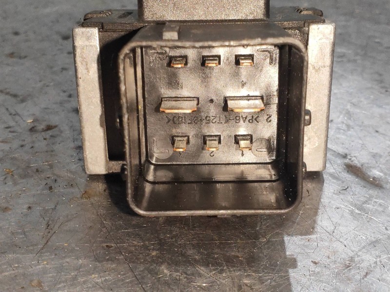 Recambio de caja precalentamiento para land rover freelander (lr2) td4 e referencia OEM IAM AV6112A343BA 9663824880 