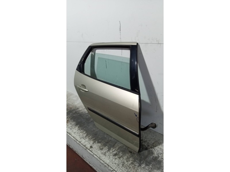 Recambio de puerta trasera derecha para peugeot 407 sw st confort referencia OEM IAM   5P