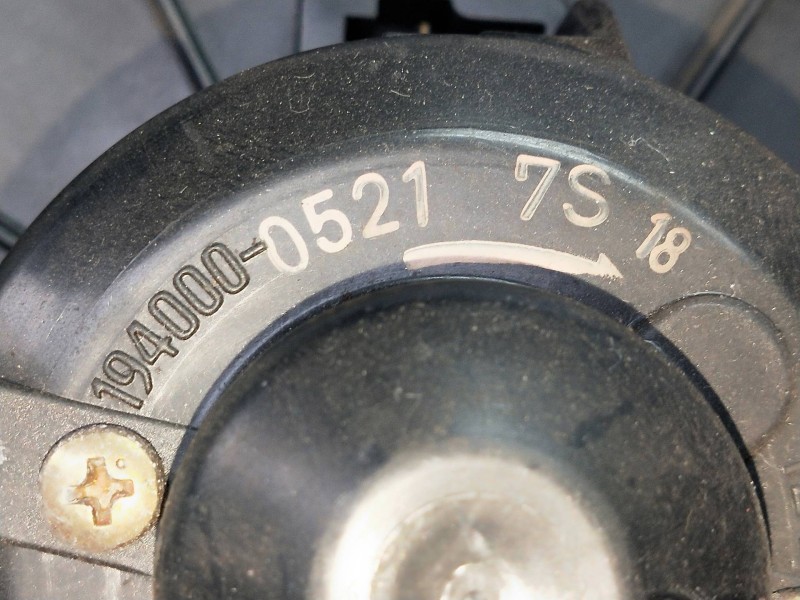 Recambio de motor calefaccion para toyota corolla (e11) 1.6 16v referencia OEM IAM 19400005217S18  