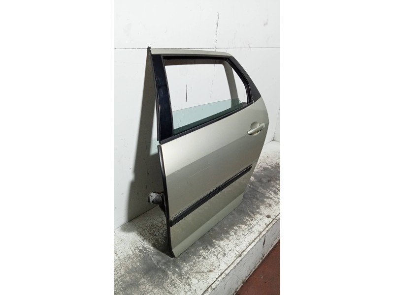 Recambio de puerta trasera izquierda para peugeot 407 sw st confort referencia OEM IAM   5P