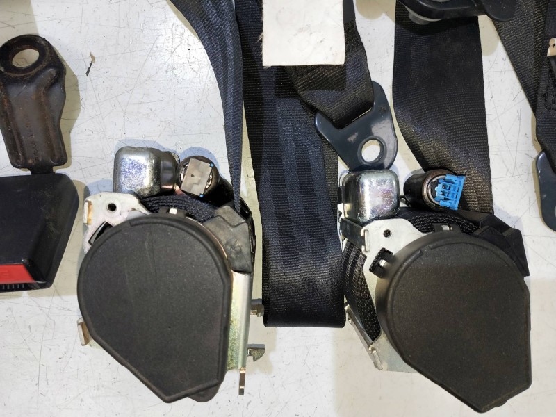 Recambio de juego cinturones trasero para lancia phedra (180) 2.2 jtd cat referencia OEM IAM   5P