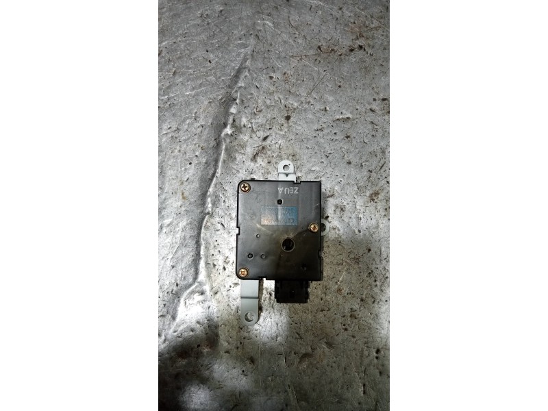 Recambio de motor apertura trampillas climatizador para kia opirus básico referencia OEM IAM D483GGXAA  