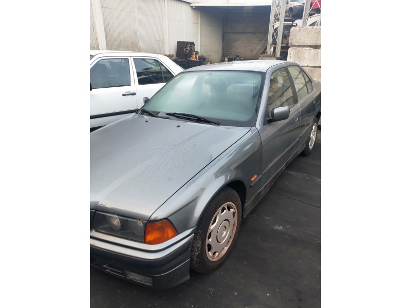 bmw serie 3 berlina (e36) del año 1996