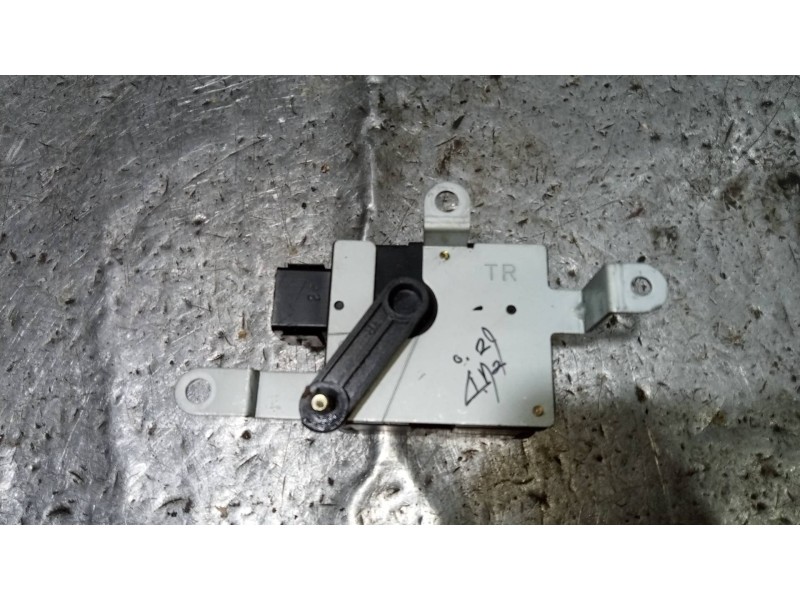 Recambio de motor apertura trampillas climatizador para kia opirus básico referencia OEM IAM D483GGXAA  