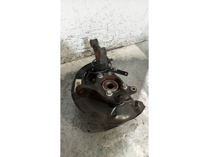 Recambio de mangueta delantera izquierda para toyota auris touring sports (e18) 1.8 16v cat (híbrido) referencia OEM IAM   