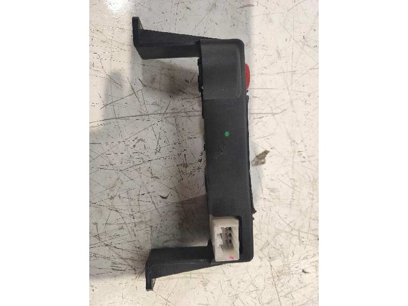 Recambio de interruptor para lancia thesis (115) 3.0 v6 24v cae emblema referencia OEM IAM   