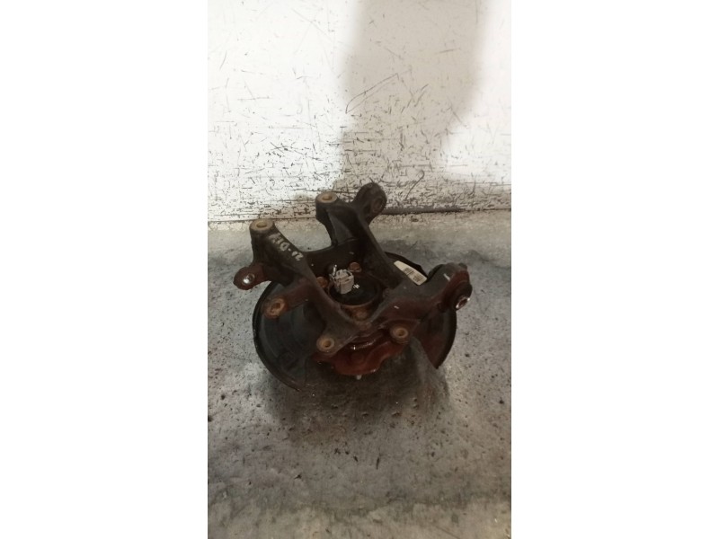 Recambio de mangueta trasera izquierda para toyota auris touring sports (e18) 1.8 16v cat (híbrido) referencia OEM IAM   