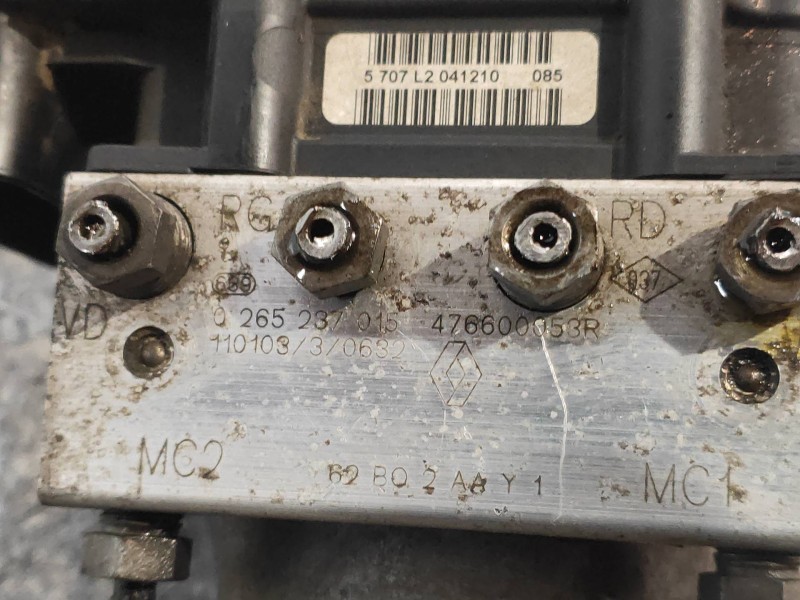 Recambio de abs para renault master kombi l1h1 3,0t referencia OEM IAM 0265237015 476600053R 0265800737