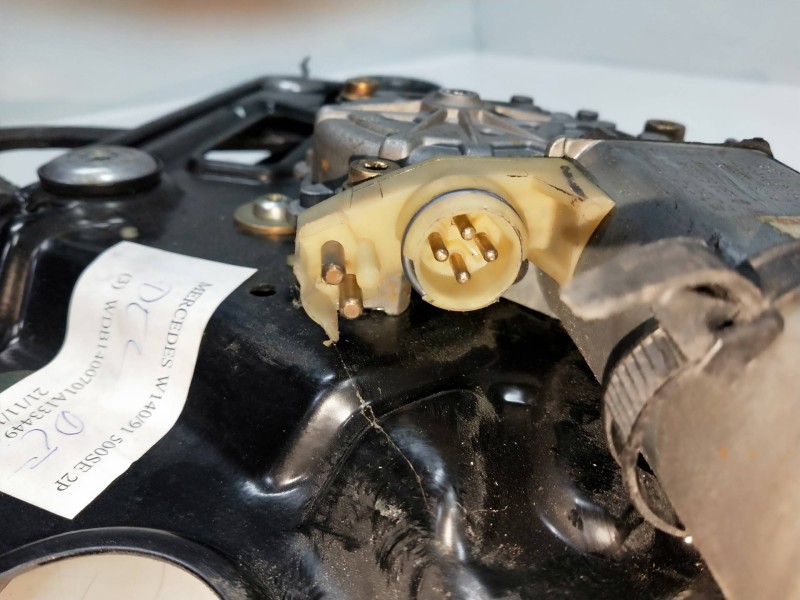 Recambio de elevalunas delantero derecho para mercedes clase s (w140) coupe 5.0 v8 32v cat referencia OEM IAM 186690000  2P