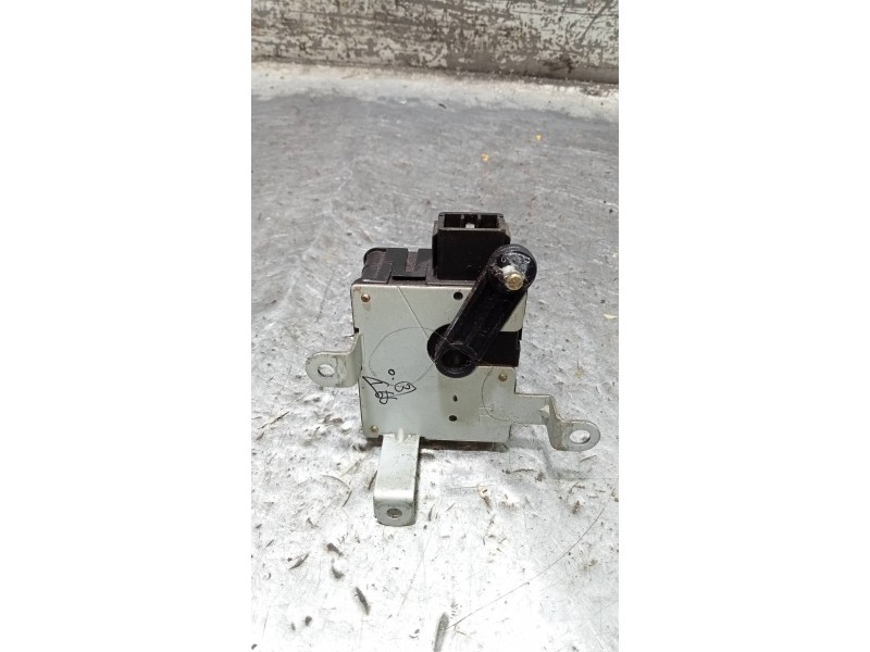 Recambio de motor apertura trampillas climatizador para kia opirus básico referencia OEM IAM D267GGXAA  