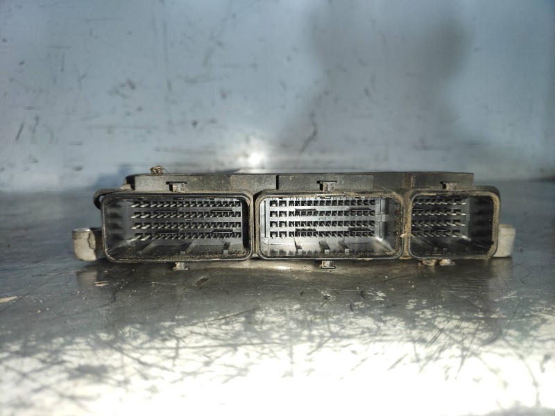 Recambio de centralita motor uce para renault master kombi l1h1 3,0t referencia OEM IAM 0281017977 237100899R 237101487R