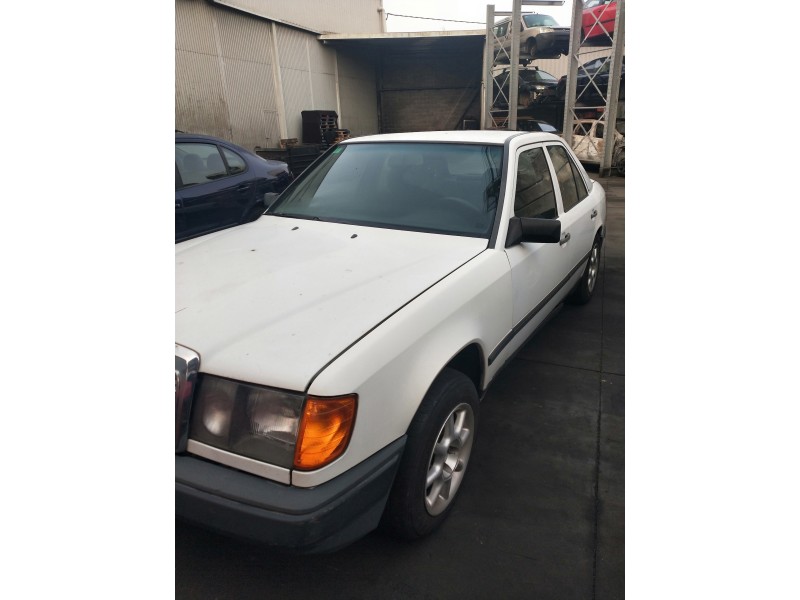 mercedes clase e (w124) berlina del año 1989