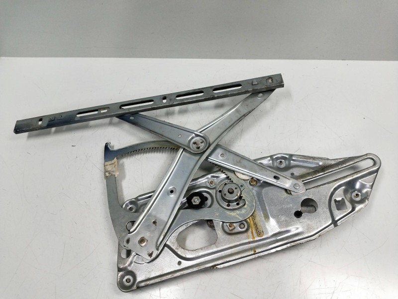 Recambio de elevalunas delantero derecho para mercedes clase s (w140) berlina 5.0 v8 32v cat referencia OEM IAM 186690000  4P