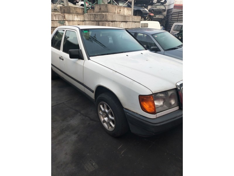 mercedes clase e (w124) berlina del año 1989