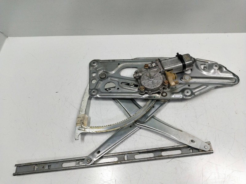 Recambio de elevalunas delantero derecho para mercedes clase s (w140) berlina 5.0 v8 32v cat referencia OEM IAM 186690000  4P