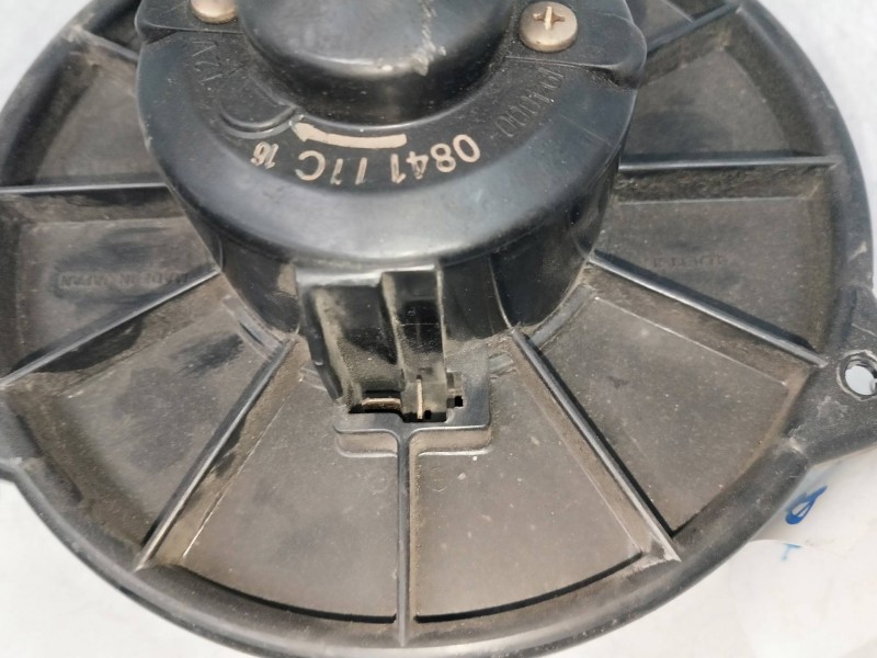 Recambio de motor calefaccion para toyota hilux 2.4 referencia OEM IAM 194000084111C16  