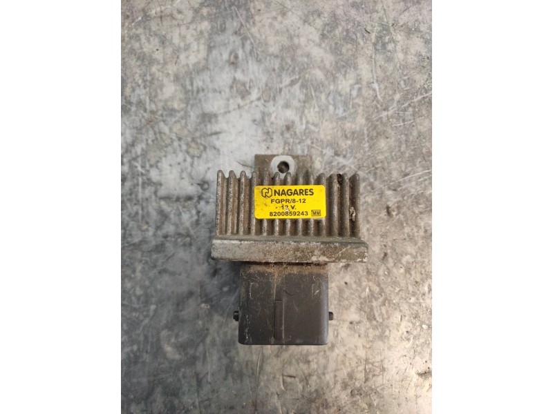 Recambio de caja precalentamiento para renault master kombi l1h1 3,0t referencia OEM IAM 8200859243  