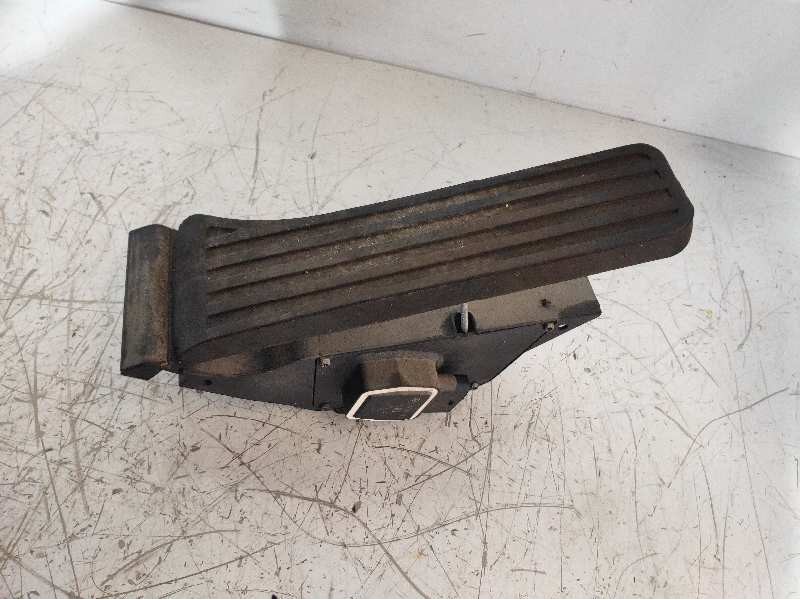 Recambio de potenciometro pedal para mercedes clase c (w204) berlina c 220 cdi blueefficiency (204.002) referencia OEM IAM 20430