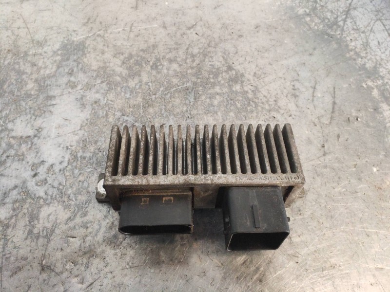 Recambio de caja precalentamiento para renault master kombi l1h1 3,0t referencia OEM IAM 8200558438A  