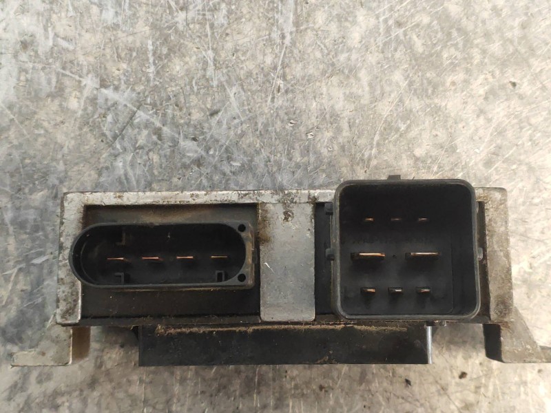 Recambio de caja precalentamiento para renault master kombi l1h1 3,0t referencia OEM IAM 8200558438A  
