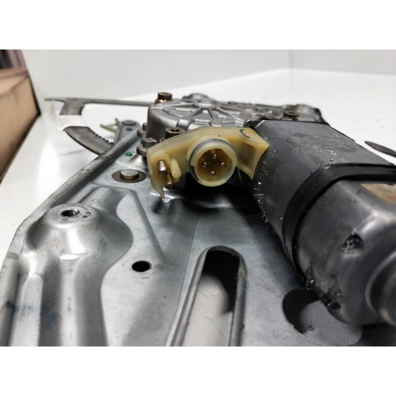 Recambio de elevalunas delantero derecho para mercedes clase s (w140) berlina 3.5 turbodiesel referencia OEM IAM 186690000  