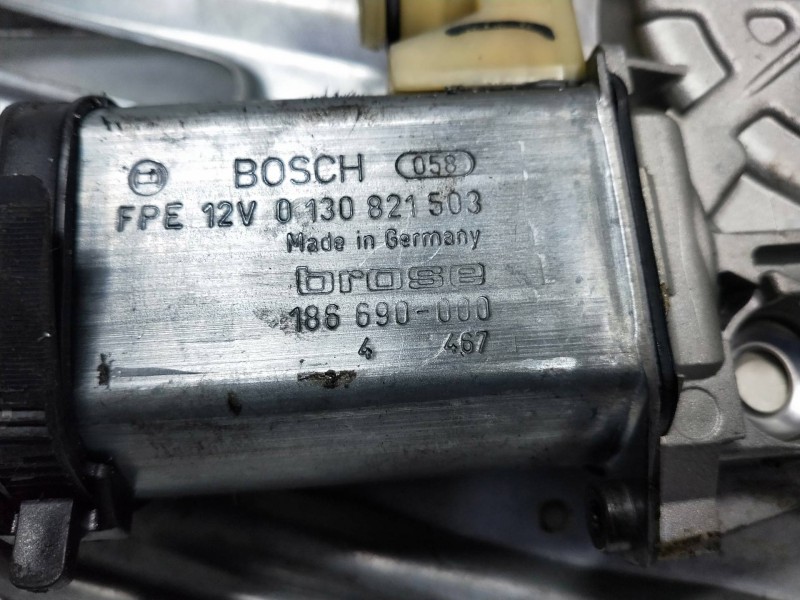 Recambio de elevalunas delantero derecho para mercedes clase s (w140) berlina 3.5 turbodiesel referencia OEM IAM 186690000  