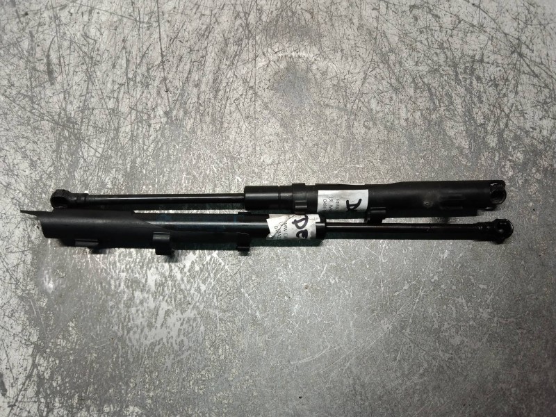 Recambio de amortiguadores capo para bmw serie 7 (e38) 725tds referencia OEM IAM 51238150077  