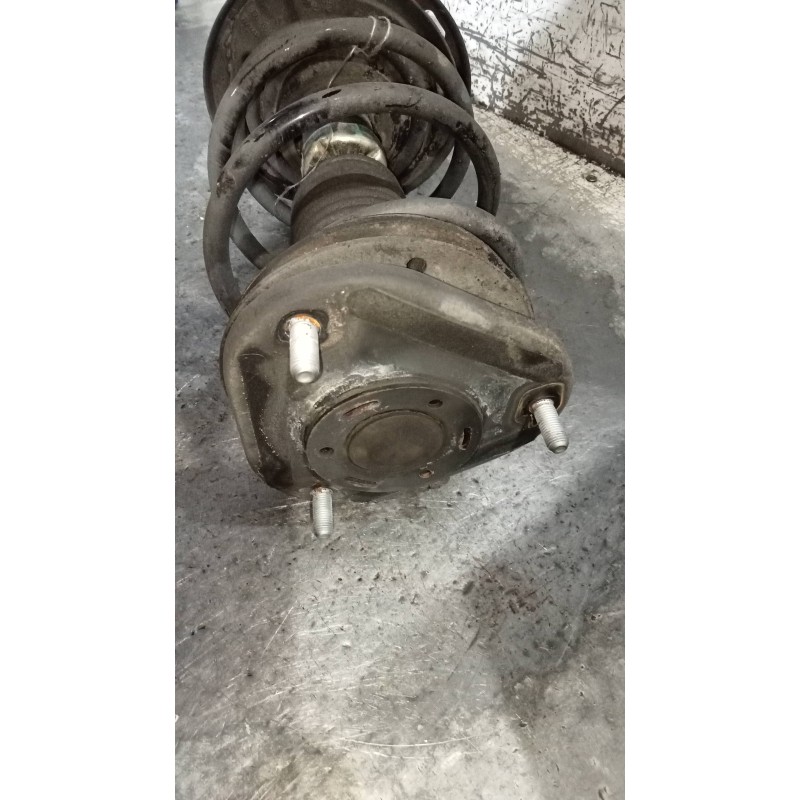 Recambio de amortiguador delantero izquierdo para toyota auris touring sports (e18) 1.8 16v cat (híbrido) referencia OEM IAM 485