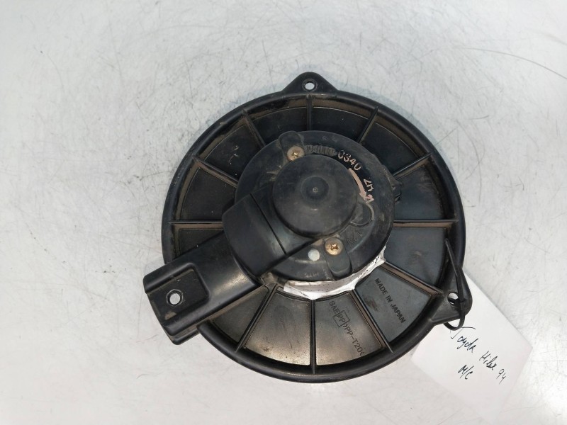 Recambio de motor calefaccion para toyota hilux 2.4 referencia OEM IAM 19400003402R21  