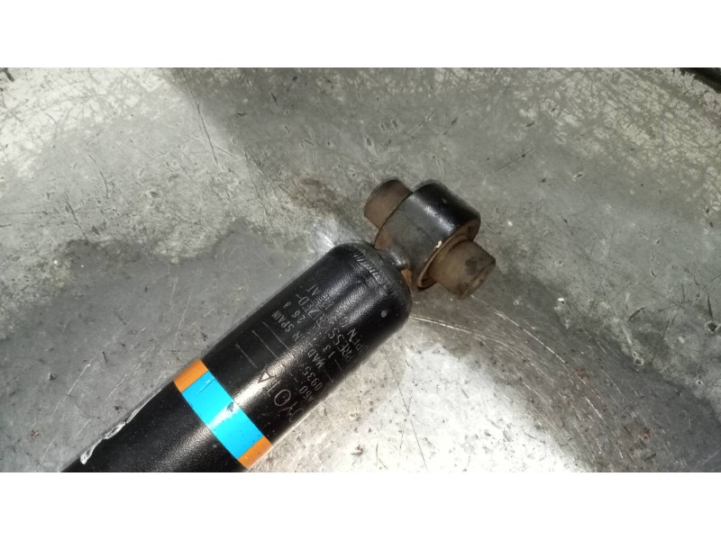Recambio de amortiguador trasero derecho para toyota auris touring sports (e18) 1.8 16v cat (híbrido) referencia OEM IAM 4853002