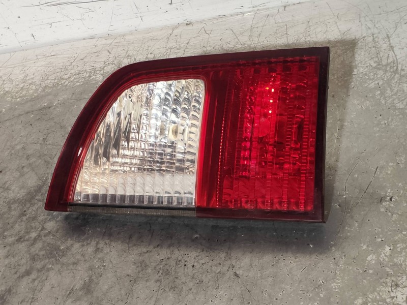 Recambio de piloto trasero derecho interior para ssangyong kyron 200 xdi limited referencia OEM IAM   