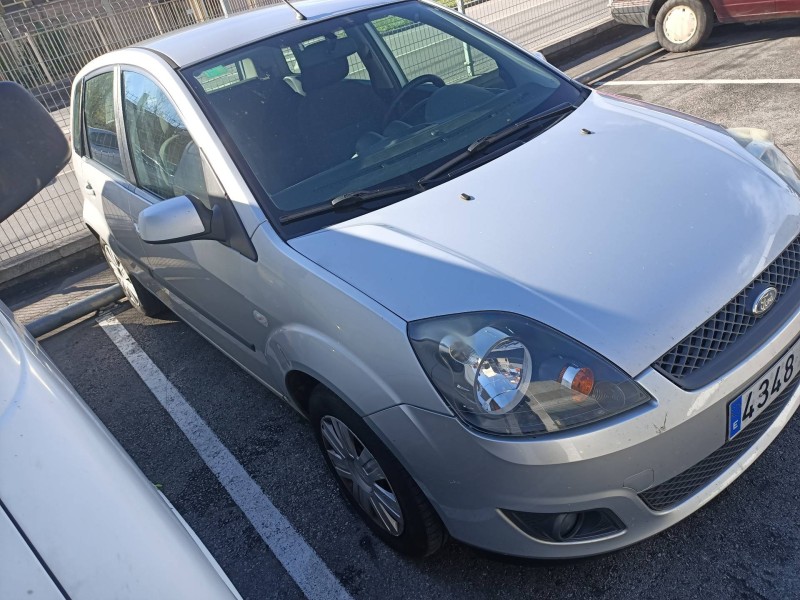 ford fiesta (cbk) del año 2008