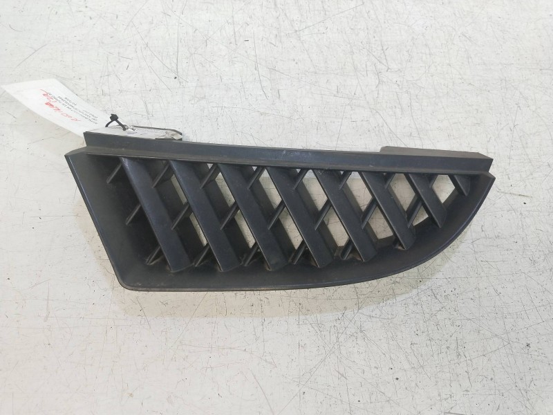 Recambio de rejilla delantera para mitsubishi colt berlina 3 (cz) czt referencia OEM IAM   