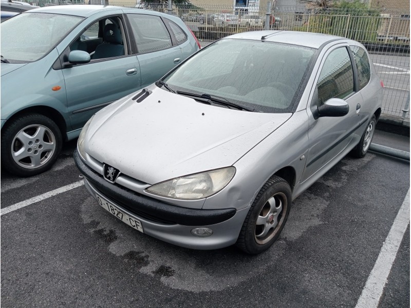peugeot 206 berlina del año 1999