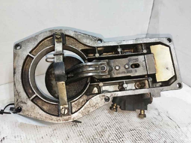 Recambio de caudalimetro para volvo serie 740 berlina/familiar referencia OEM IAM 0438100074 0438120076 BOSCH