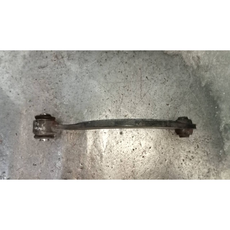Recambio de brazo suspension superior trasero izquierdo para toyota auris touring sports (e18) 1.8 16v cat (híbrido) referencia 