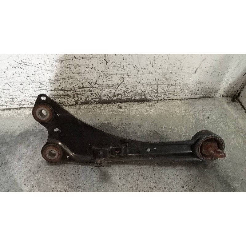 Recambio de brazo suspension superior trasero izquierdo para toyota auris touring sports (e18) 1.8 16v cat (híbrido) referencia 