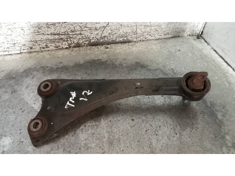 Recambio de brazo suspension superior trasero izquierdo para toyota auris touring sports (e18) 1.8 16v cat (híbrido) referencia 