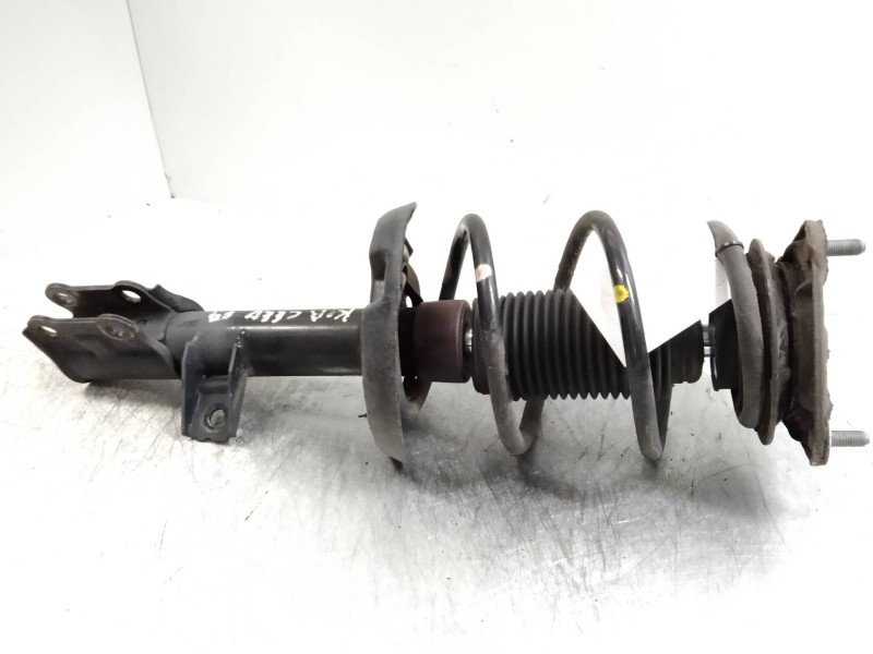 Recambio de amortiguador delantero izquierdo para kia cee´d 1.6 cat referencia OEM IAM   