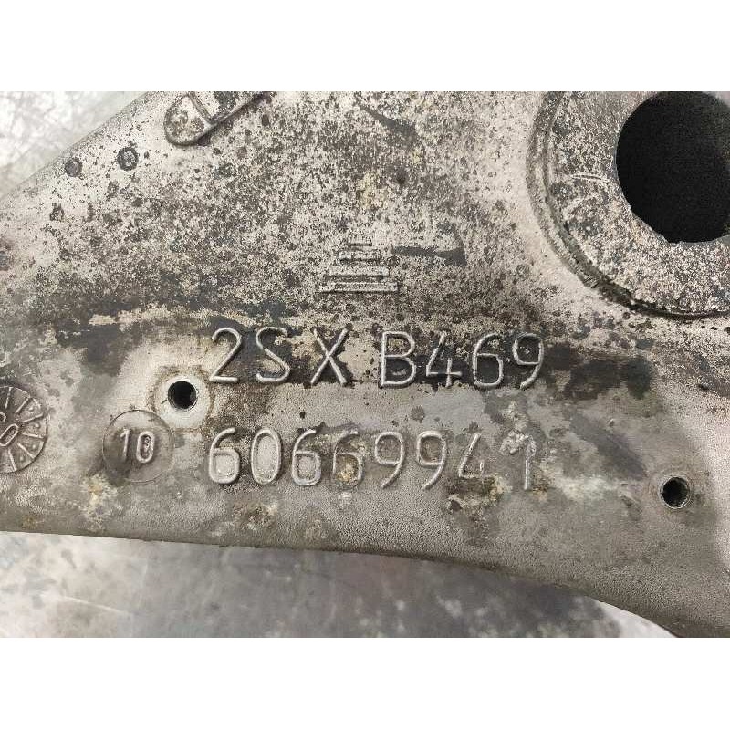 Recambio de brazo suspension inferior trasero izquierdo para lancia thesis (115) 3.0 v6 24v cae emblema referencia OEM IAM 60669