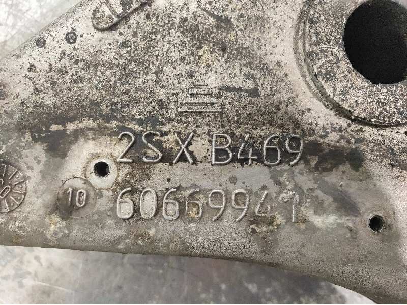 Recambio de brazo suspension inferior trasero izquierdo para lancia thesis (115) 3.0 v6 24v cae emblema referencia OEM IAM 60669