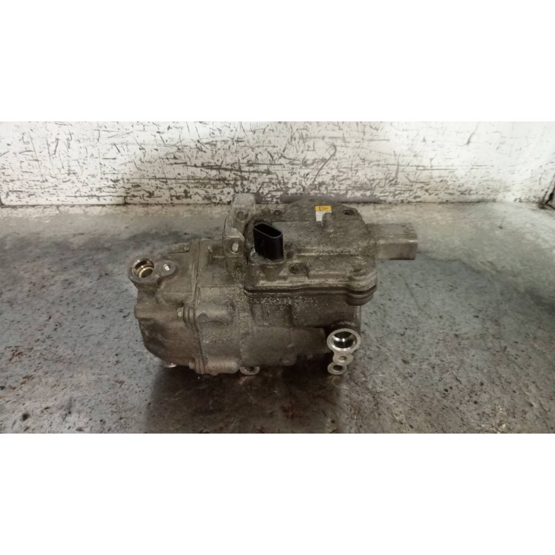 Recambio de compresor aire acondicionado para toyota auris touring sports (e18) 1.8 16v cat (híbrido) referencia OEM IAM 0422001